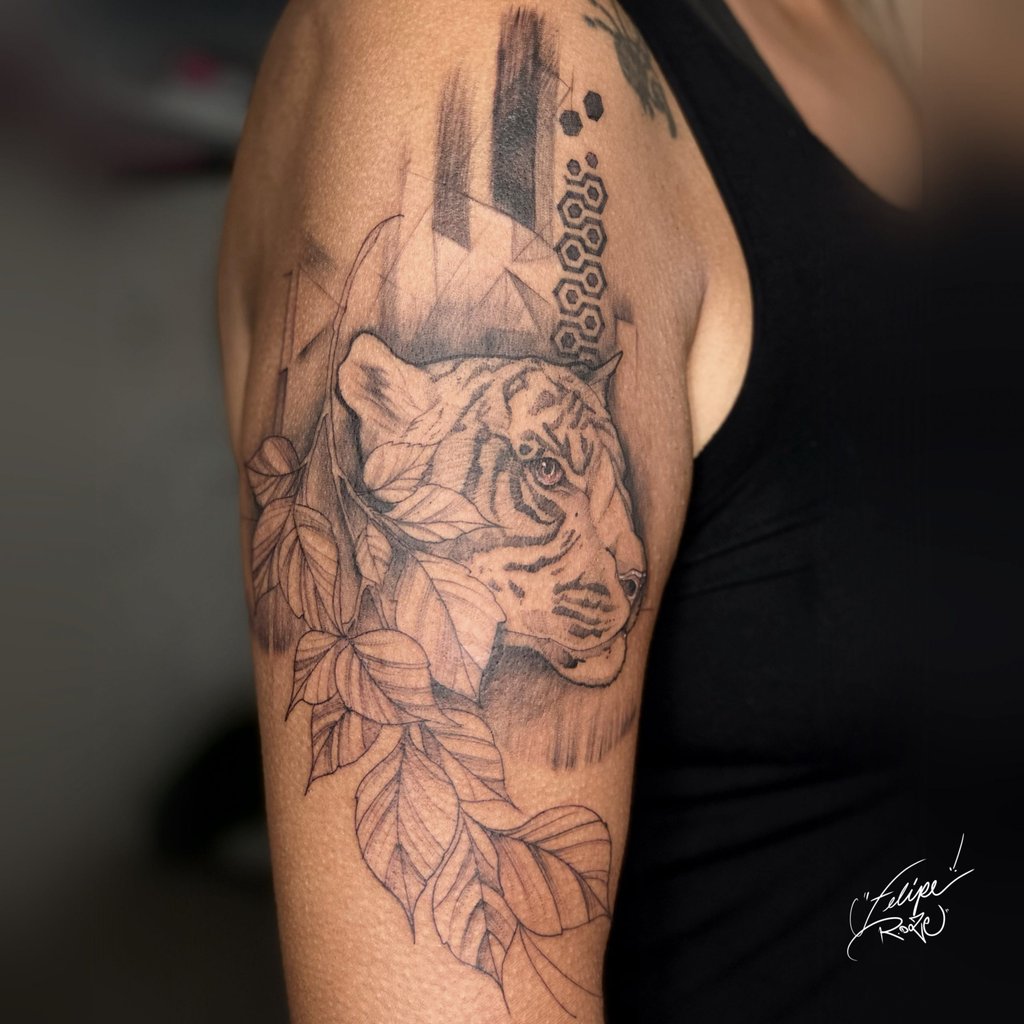 Foto de tatuagem feita por Felipe R.doze (@feliperdoze)