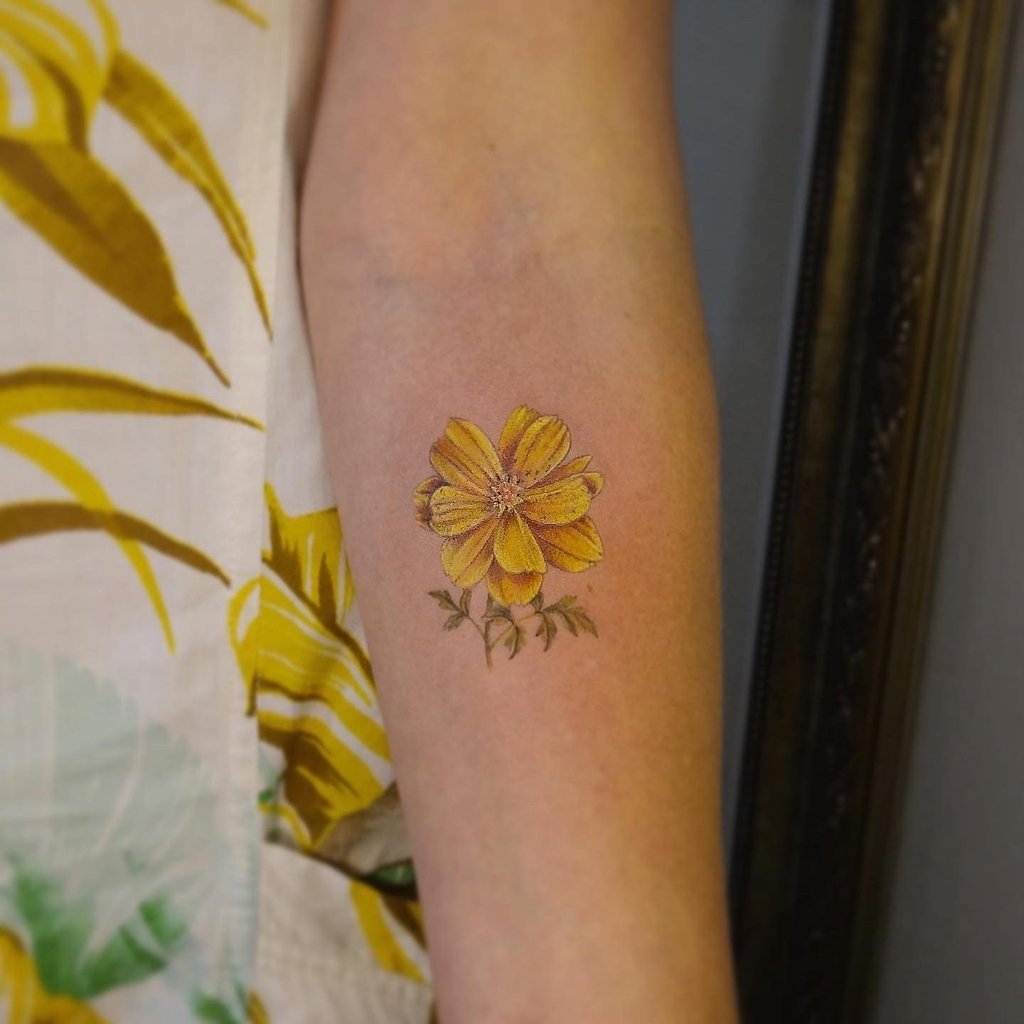 Foto de tatuagem feita por Dilma Nascimento (@dil.botanic.tattoo)