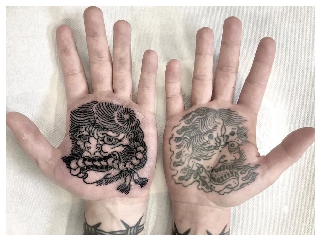 Pretende tatuar as mãos? Saiba quais os cuidados necessários para a  cicatrização e inspire-se nos famosos - Glamurama