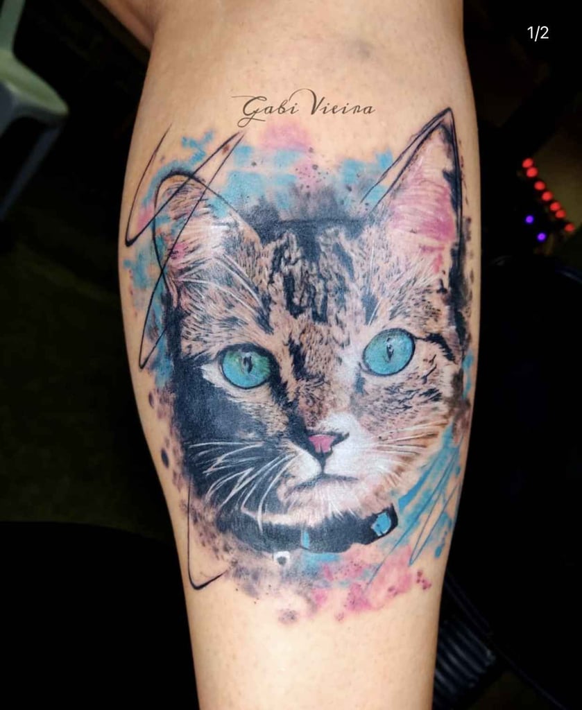 Foto de tatuagem feita por Gabi Vieira (@gabivieiratattoo)