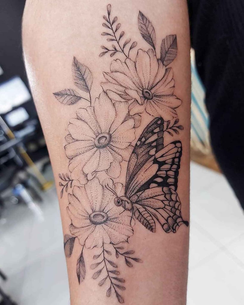 Foto de tatuagem feita por Karine Velloso (@karine_tattoo_)