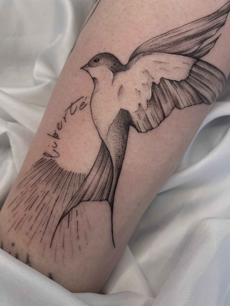 Foto de tatuagem feita por Maria Ferrari (@mferrari.tattoo)